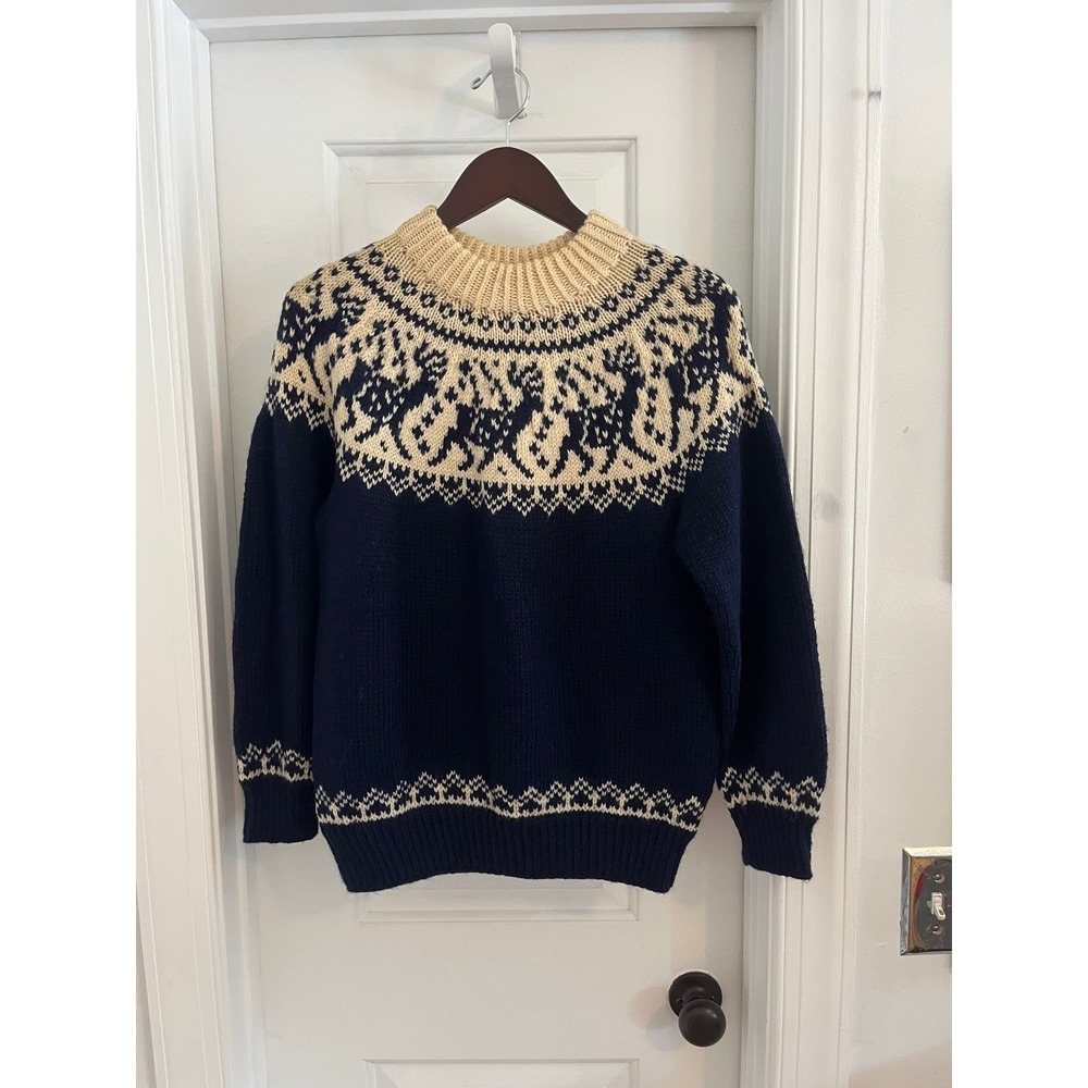 Vintage Dale of Norway Mens Wool Reindeer Fair Isle Sweater